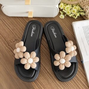 Pearl Bead Cluster Fashion Slides